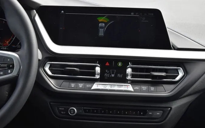 BMW Seria 1 cena 149900 przebieg: 5000, rok produkcji 2023 z Czerniejewo małe 379